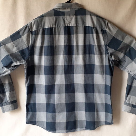 Tommy Hilfiger men's blue plaid long-sleeve button-down shirt size L - Picture 7 of 8